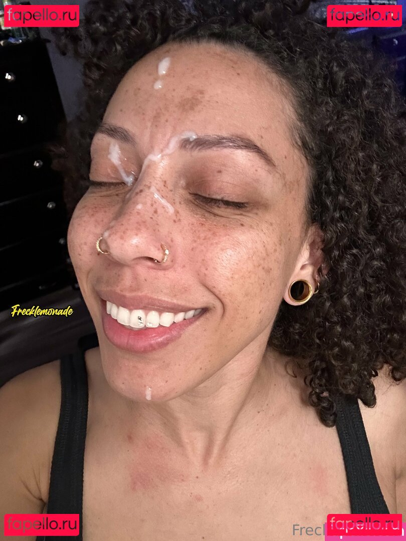 freckledlemonaide / frecklemonade Onlyfans Photo Gallery 