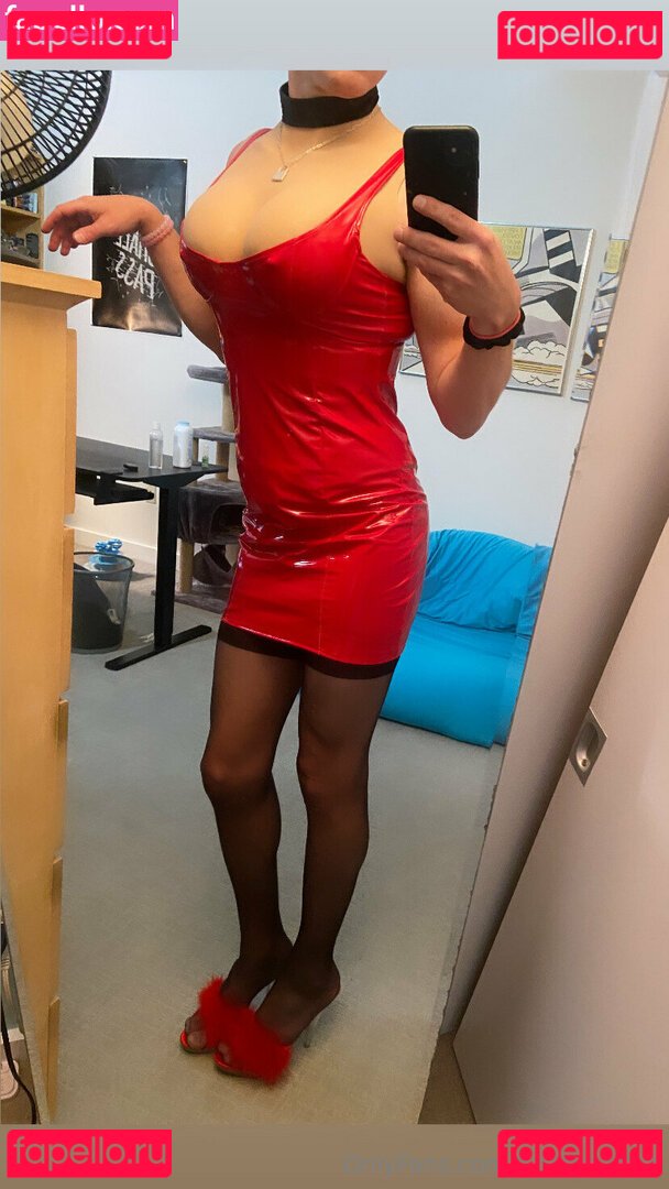 heelsjessica / highheelprncess Onlyfans Photo Gallery 