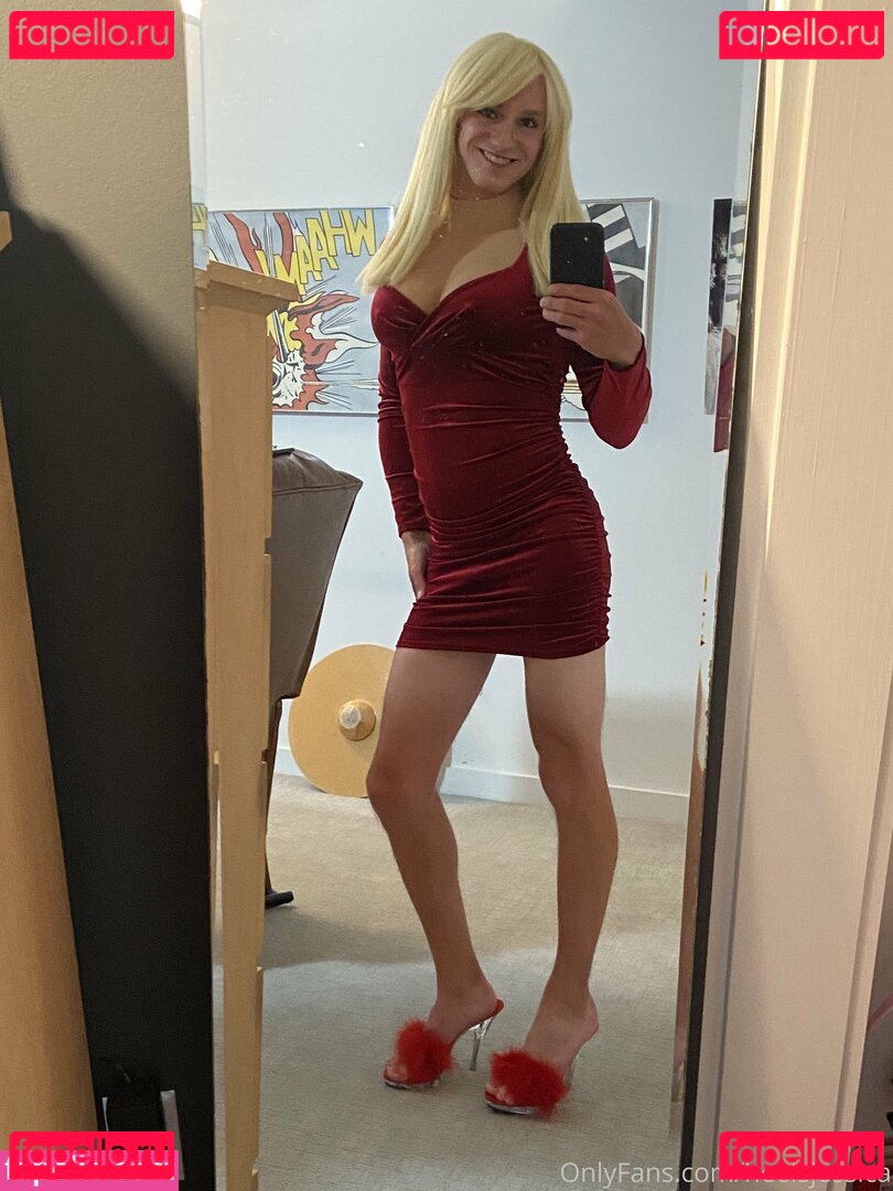heelsjessica / highheelprncess Onlyfans Photo Gallery 