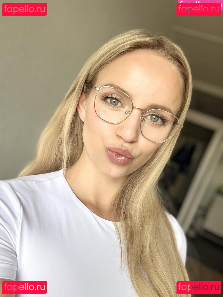 baebae.zoe / baebae_zoe / baebaezoe Onlyfans Photo Gallery 