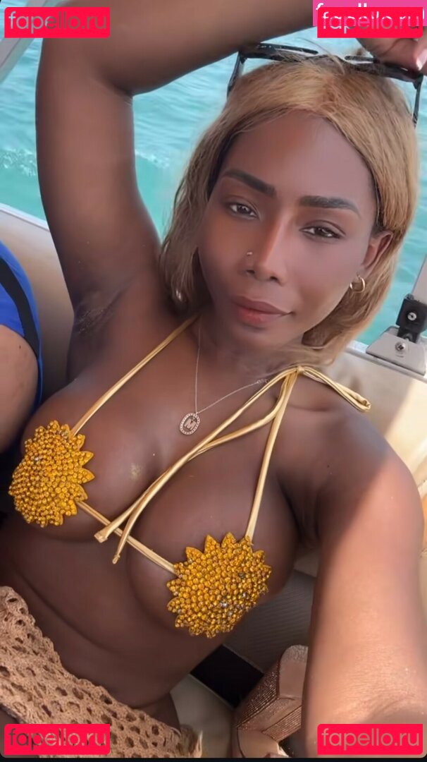 JulyBubbles / julybubbels Onlyfans Photo Gallery 