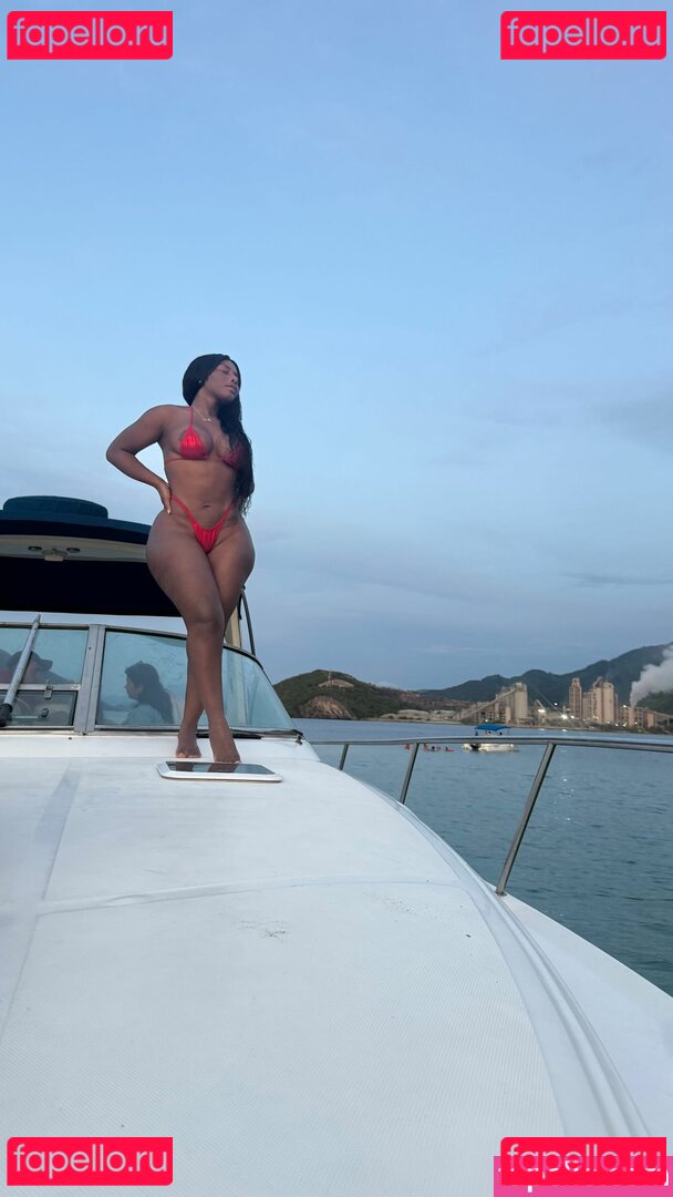 JulyBubbles / julybubbels Onlyfans Photo Gallery 