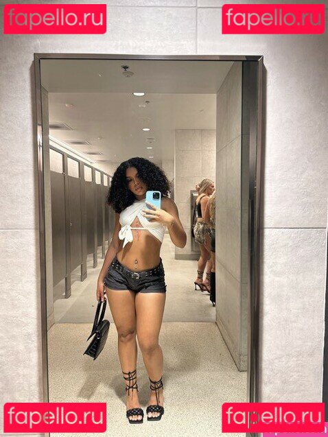 nia2nice / pvssyglamm / yazmntya Nude Onlyfans Photo 35