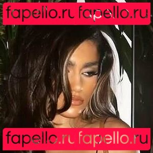 Rayna V / raynaroseetv / raynavallandingham / raynavham Onlyfans Photo Gallery 