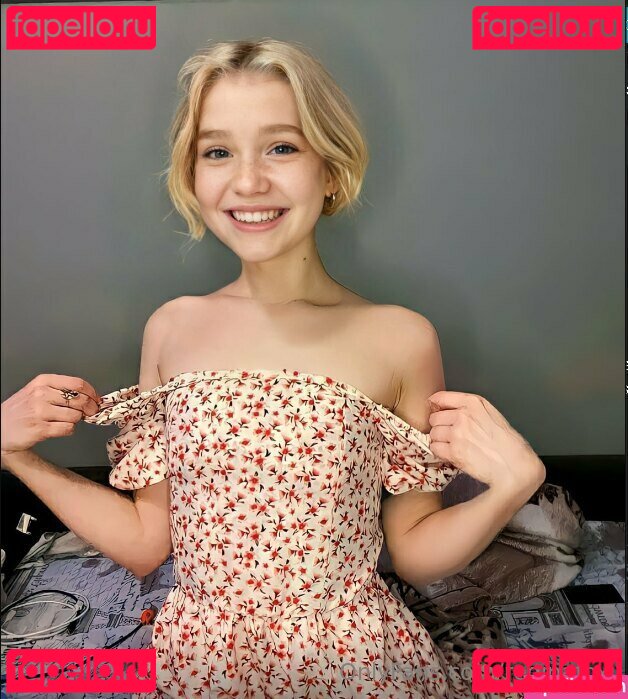 reginafoxi / reginathefox Onlyfans Photo Gallery 