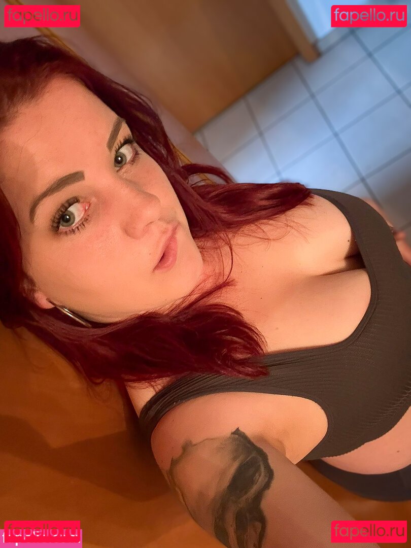 SexyRedPacy Onlyfans Photo Gallery 