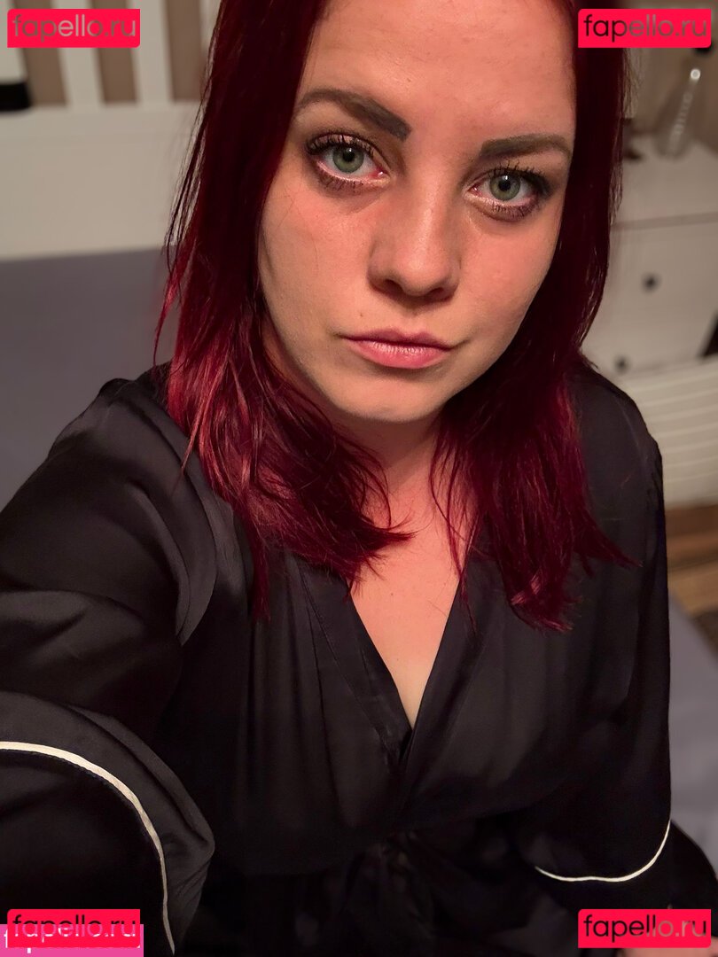 SexyRedPacy Onlyfans Photo Gallery 