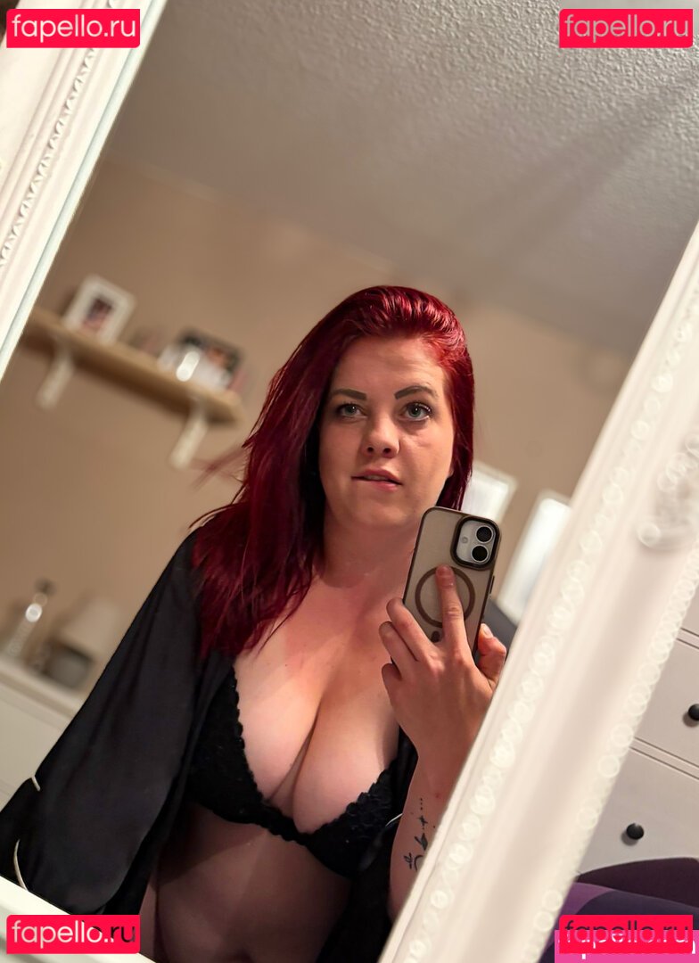 SexyRedPacy Onlyfans Photo Gallery 