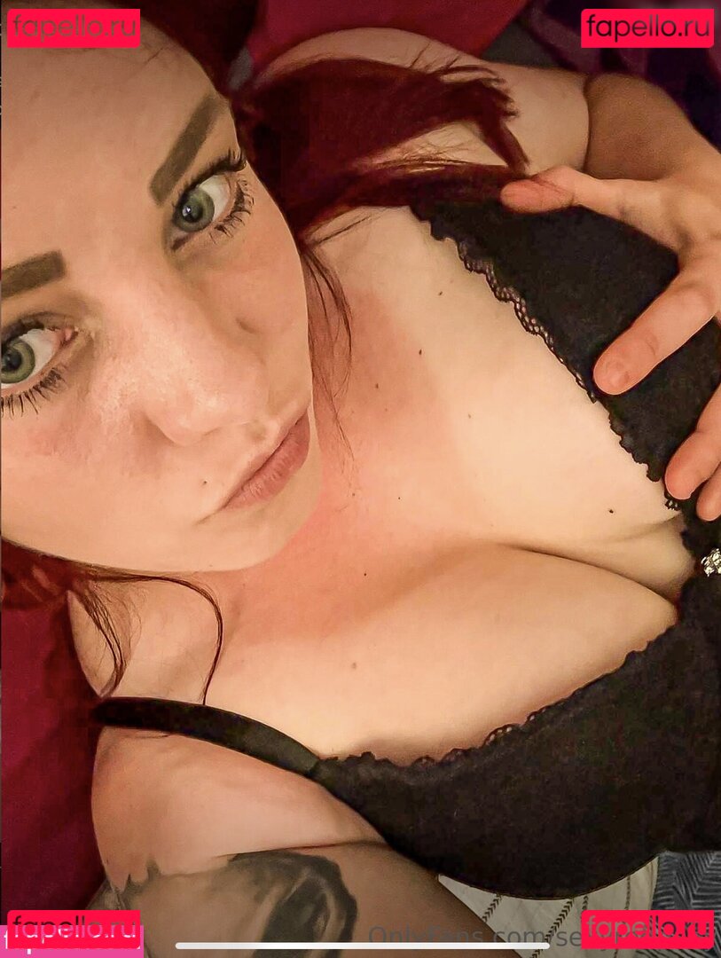 SexyRedPacy Onlyfans Photo Gallery 