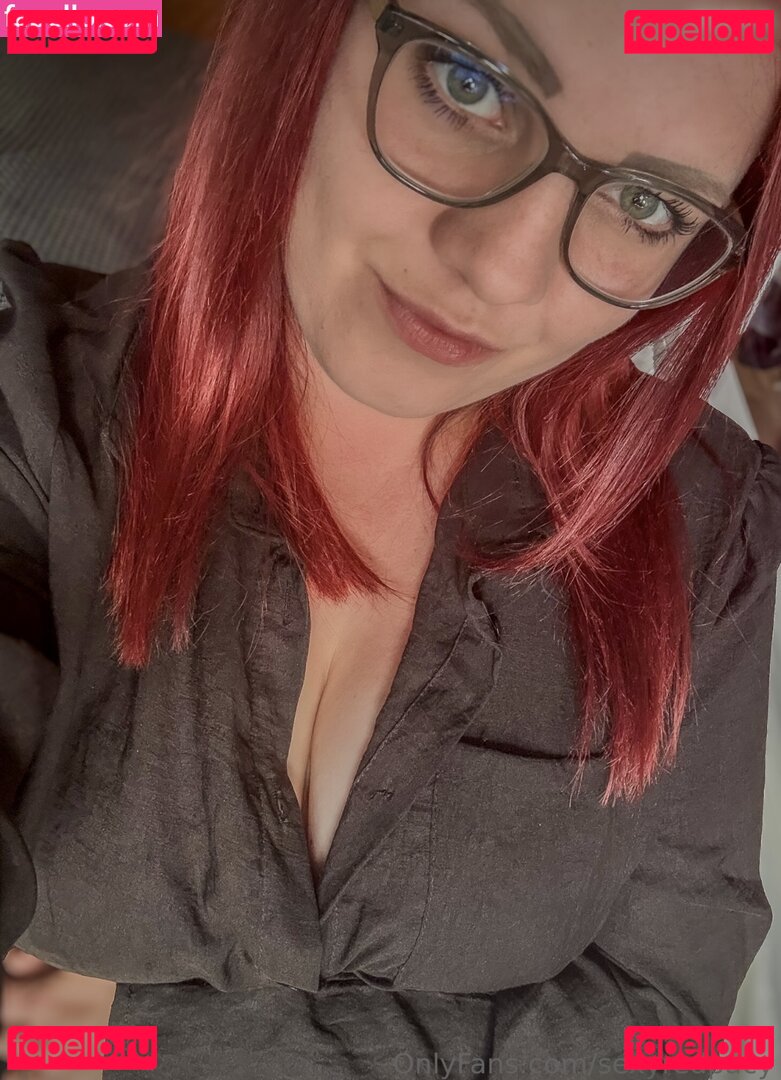 SexyRedPacy Onlyfans Photo Gallery 