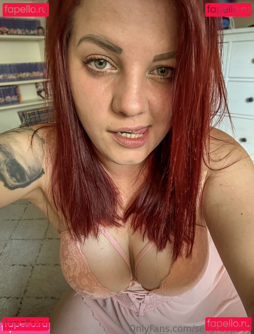SexyRedPacy Onlyfans Photo Gallery 