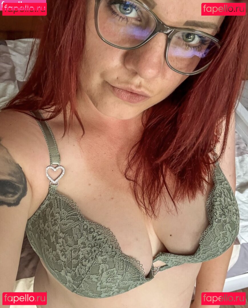 SexyRedPacy Onlyfans Photo Gallery 