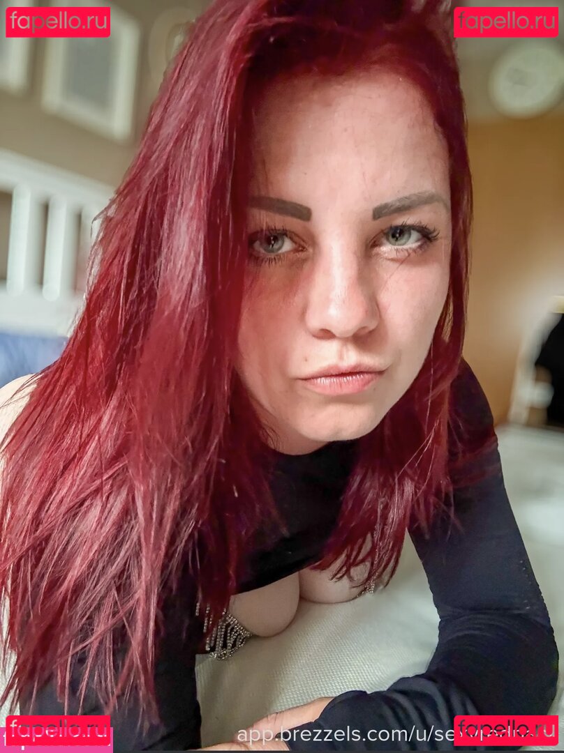 SexyRedPacy Onlyfans Photo Gallery 