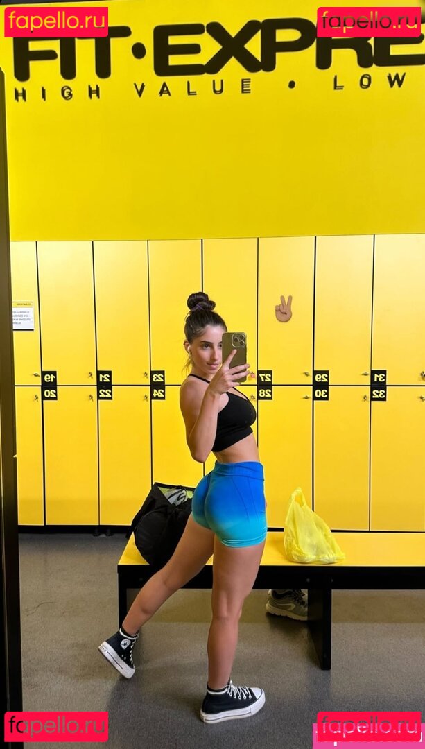 Aurora Becarelli / auro.becarelli / aurora.becarelli / bronzed_aurora Nude Onlyfans Photo 48