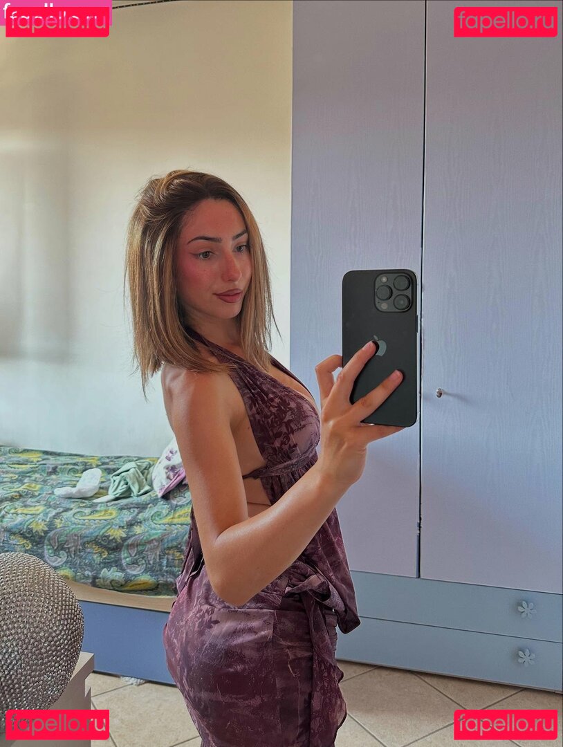 Aurora Becarelli / auro.becarelli / aurora.becarelli / bronzed_aurora Nude Onlyfans Photo 21
