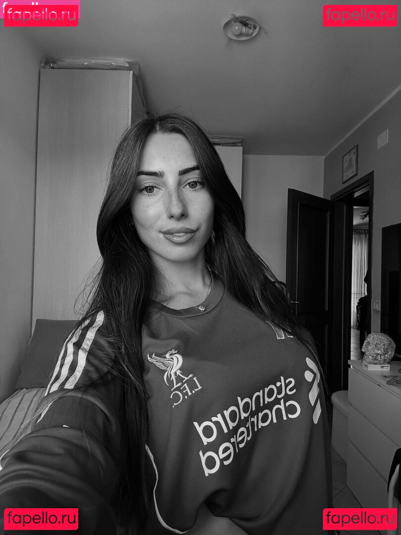 Aurora Becarelli / auro.becarelli / aurora.becarelli / bronzed_aurora Nude Onlyfans Photo 10