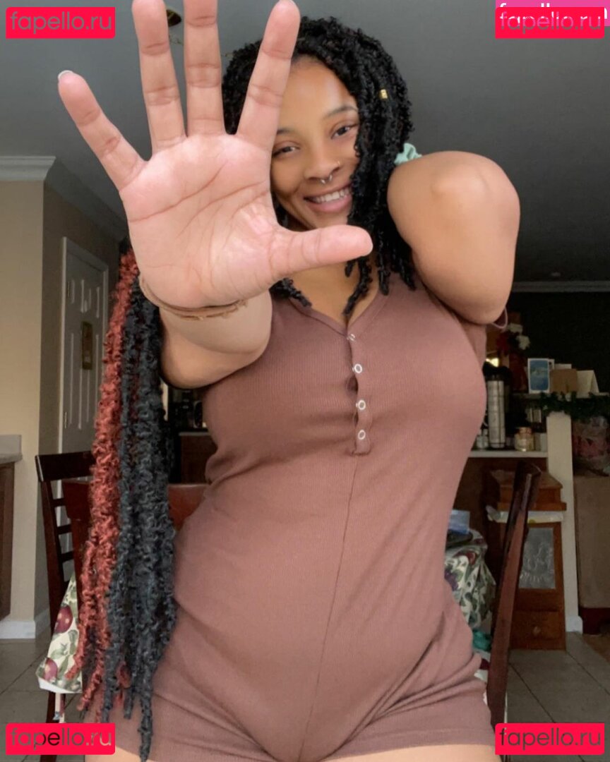 KandiiiKain / kandiiibae Onlyfans Photo Gallery 