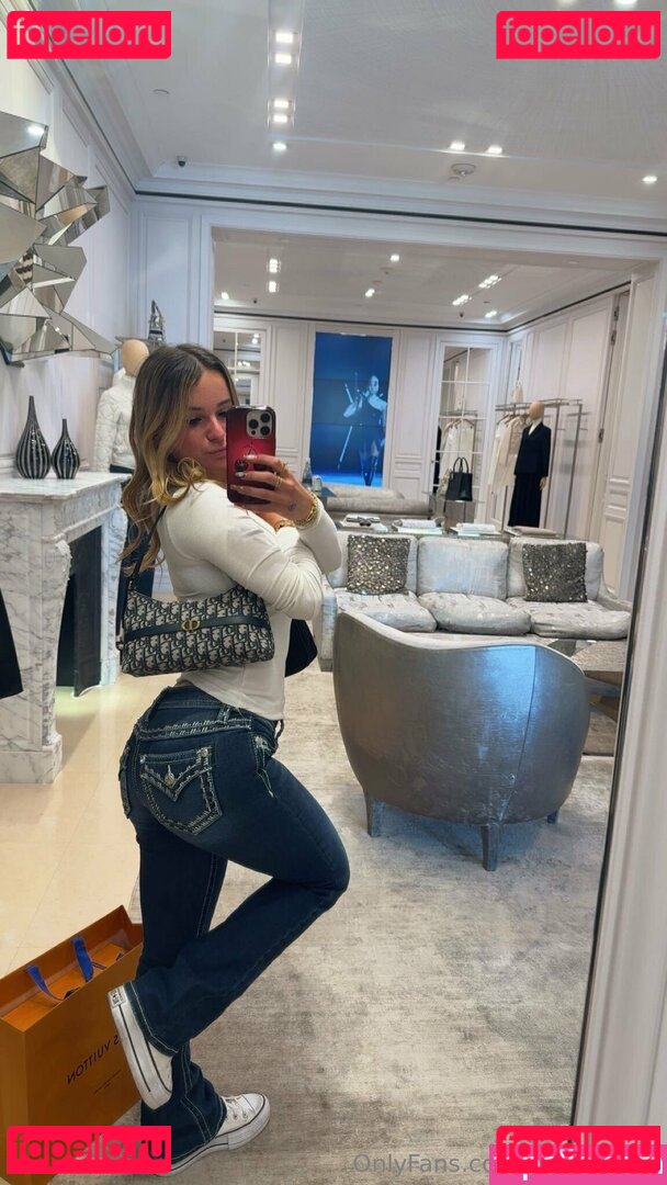 kaitkrems2 Onlyfans Photo Gallery 