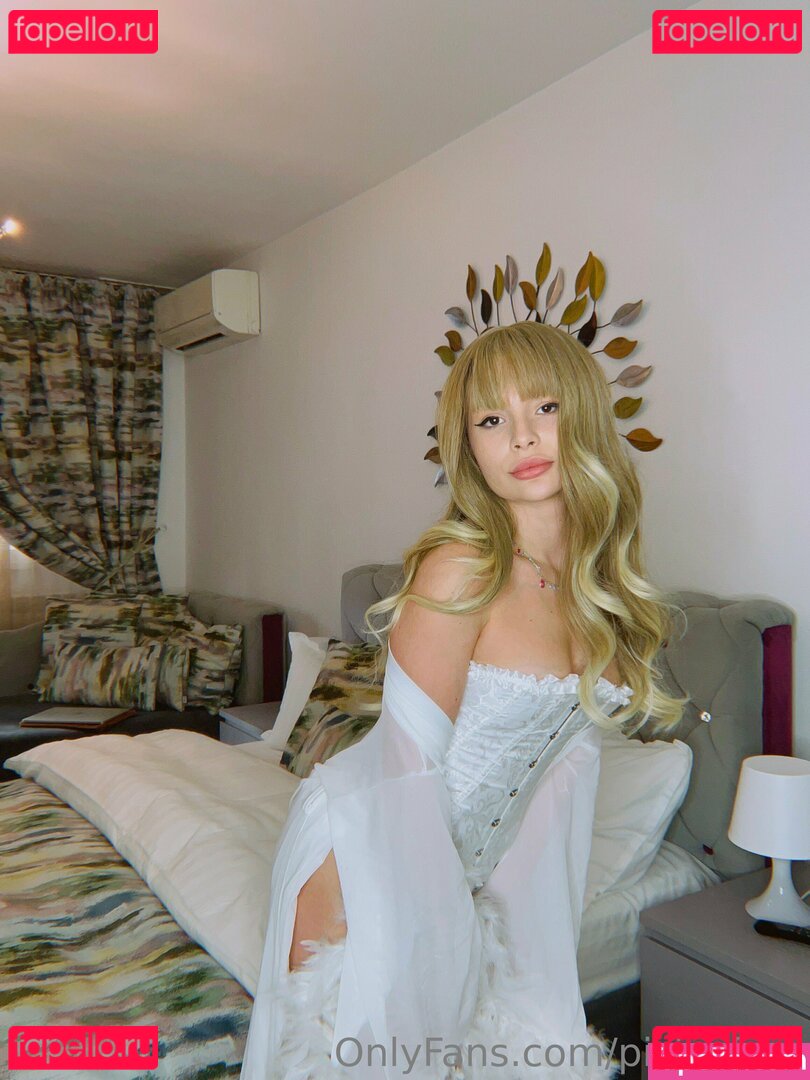 instakrpice / pisicafree Onlyfans Photo Gallery 