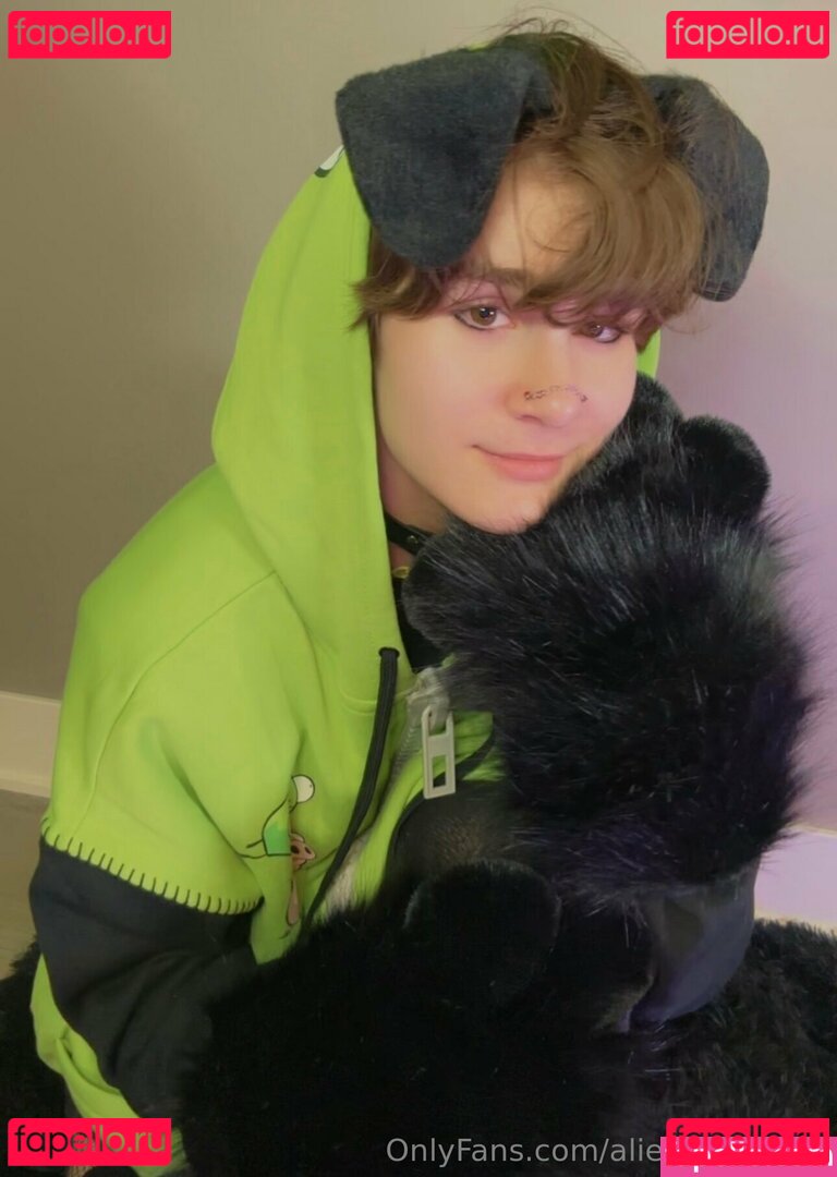 Alien.Sprinkles Onlyfans Photo Gallery 