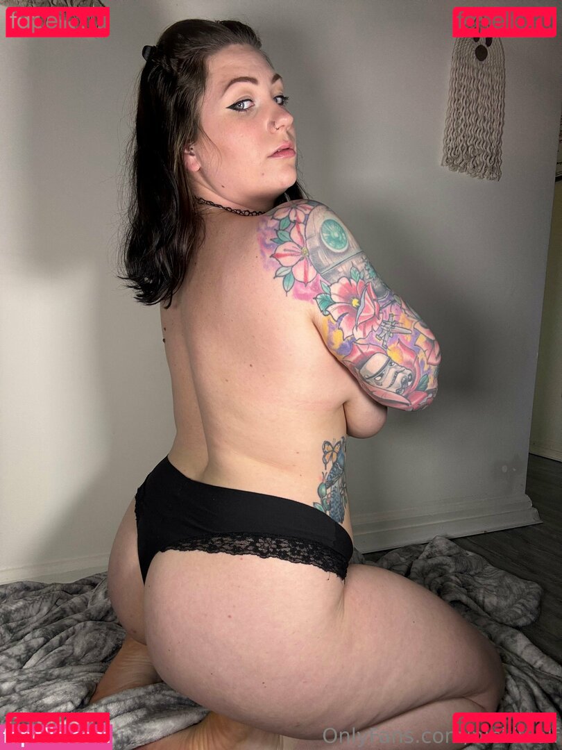 nickiwolf / nickiwolf_ Onlyfans Photo Gallery 