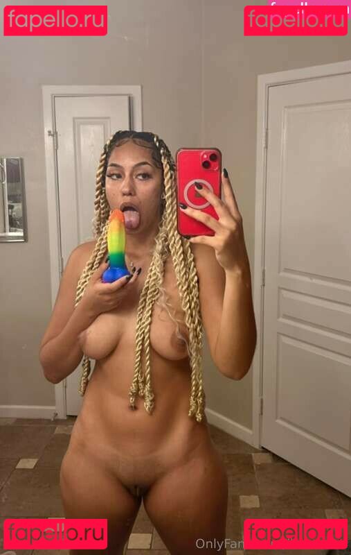 QueenRainsParadise / away / iloveraine / rainainparadise / rainasparadise / raineebowfree / sting.rai Onlyfans Photo Gallery 