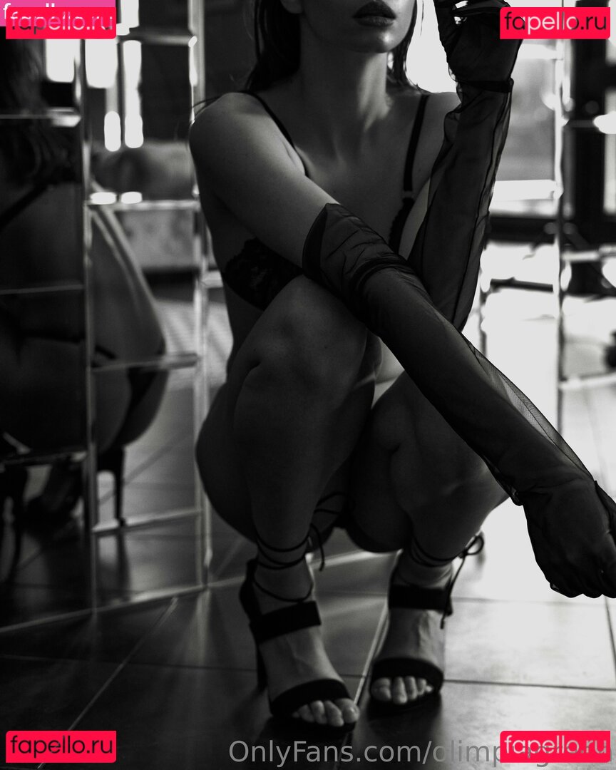 olimpiagreen / ooroosgreen Onlyfans Photo Gallery 