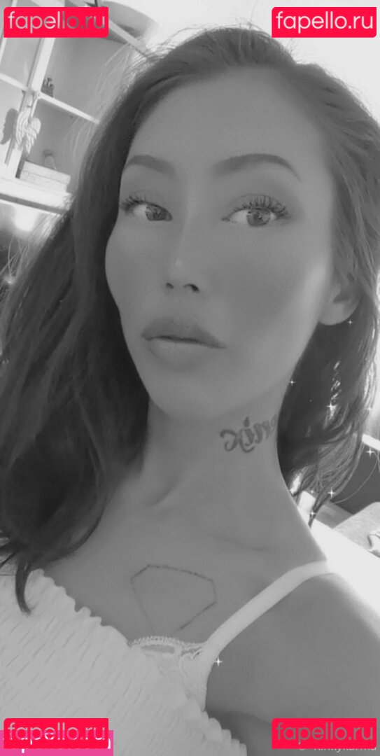 lolita / lolloiita Nude Onlyfans Photo 12