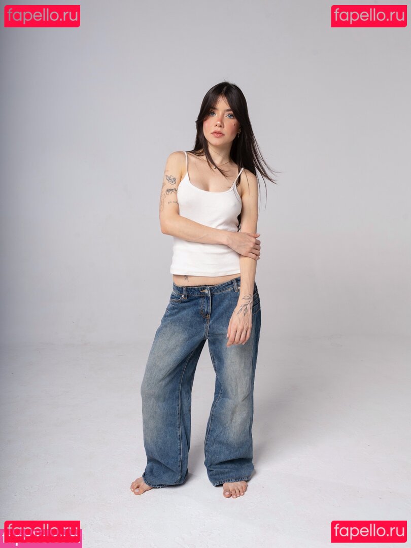 Vitória Castro / victoricastro / vidcg Onlyfans Photo Gallery 