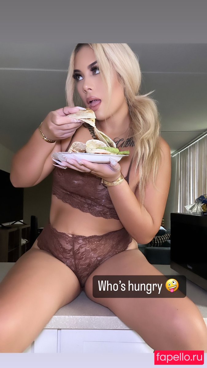 Curvybabyjay Nude Onlyfans Photo 6