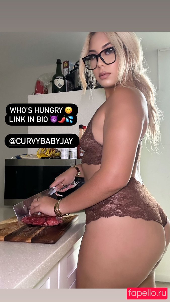 Curvybabyjay Nude Onlyfans Photo 4