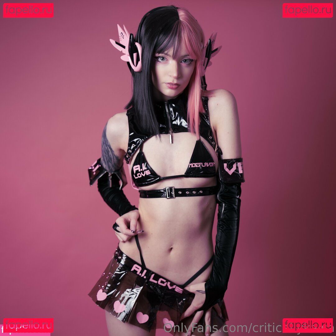 Kaisa / criticallykaisa Nude Onlyfans Photo 7