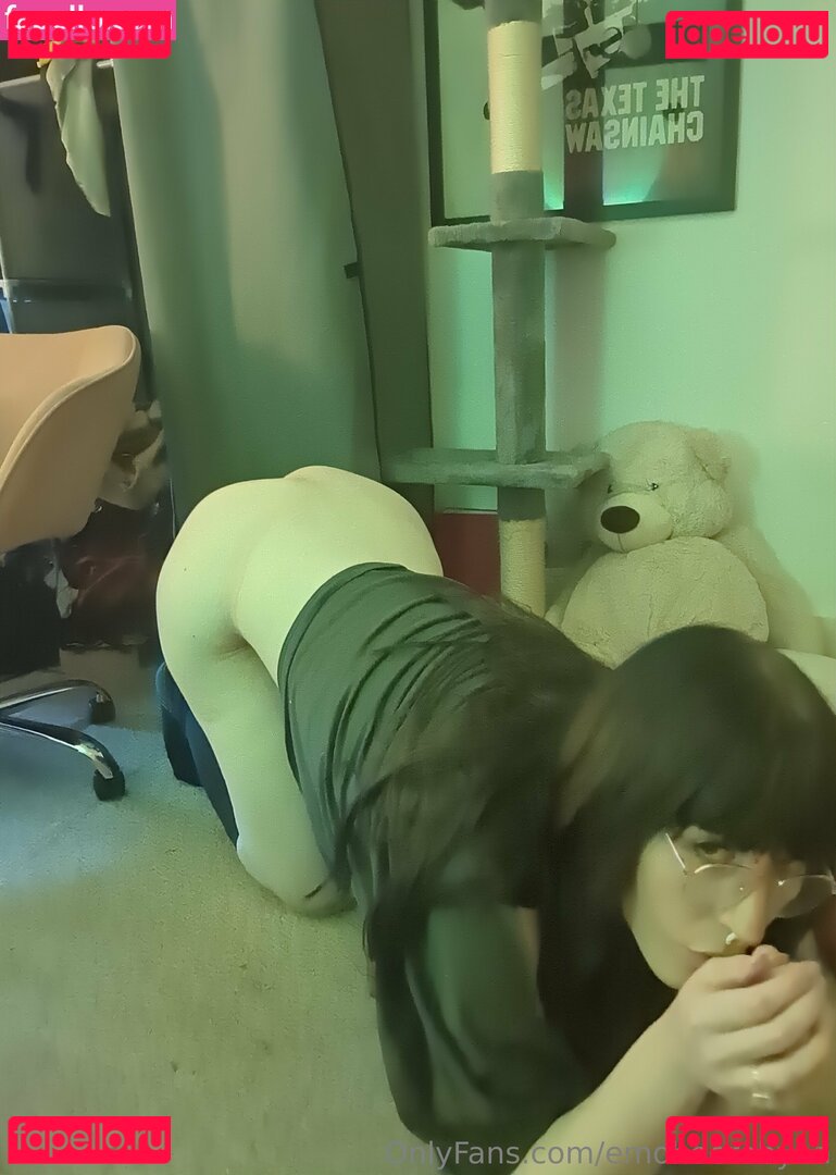 emohoerobyna Onlyfans Photo Gallery 