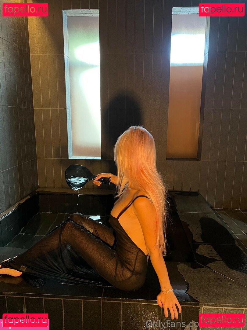 Vyvan Le / Vyvanle / vyvan.le Onlyfans Photo Gallery 