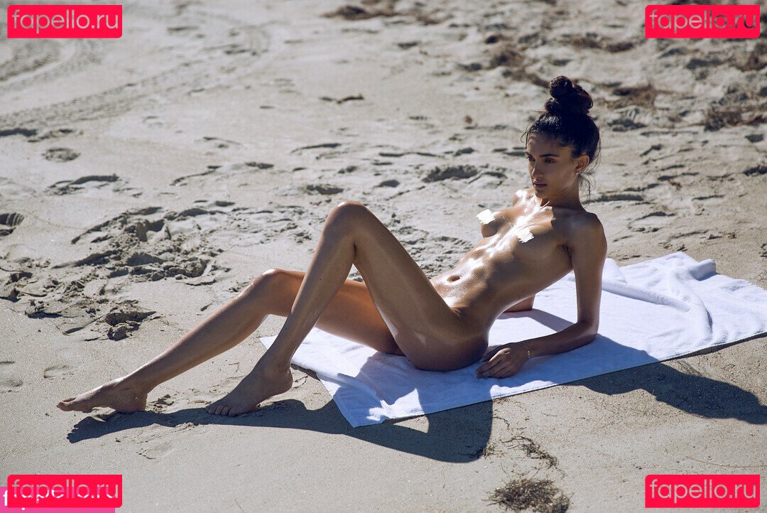 Nadiya Khan / Nadiyakhan Onlyfans Photo Gallery 