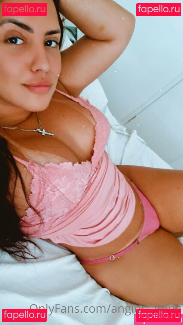 Raphaela Starling / angie.starling / angiestarling Onlyfans Photo Gallery 