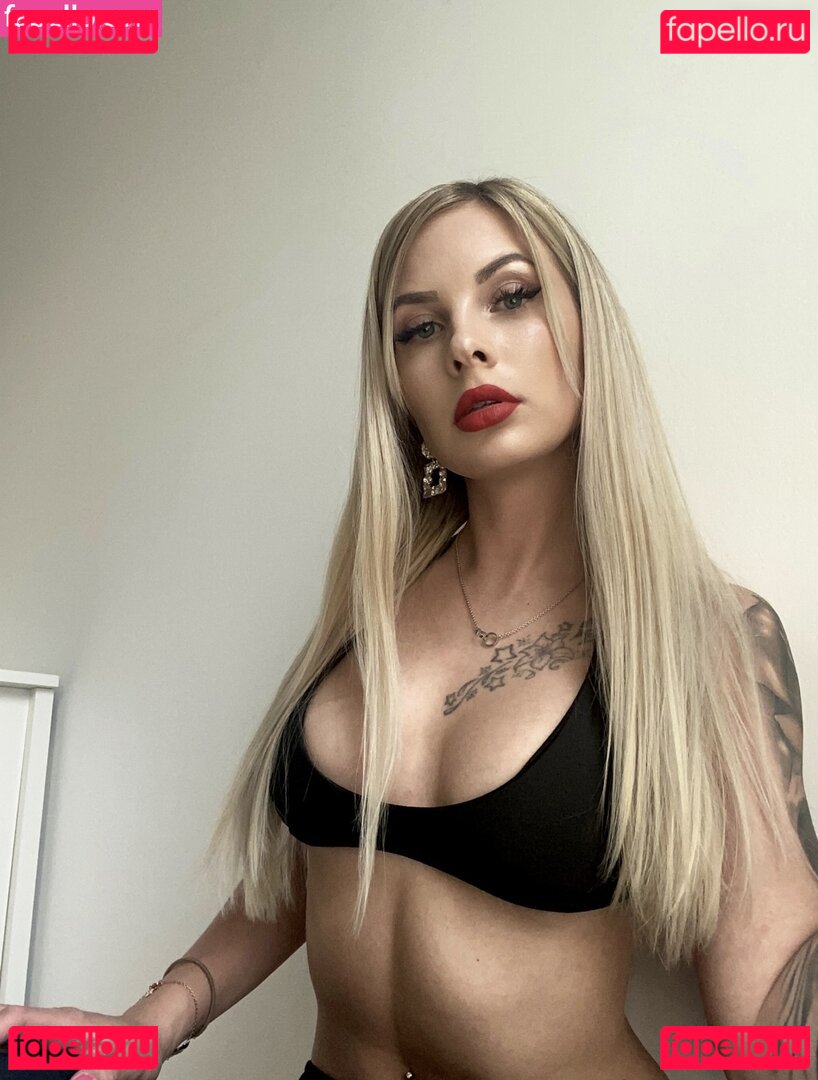 EileX / eilex_ / lnpxxx Onlyfans Photo Gallery 