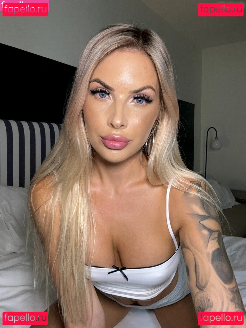 EileX / eilex_ / lnpxxx Onlyfans Photo Gallery 