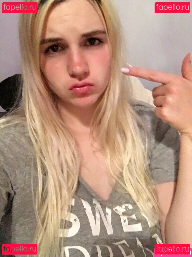 Sarah Z / heirrogant / marysuewriter / sarahz Nude Onlyfans Photo 26