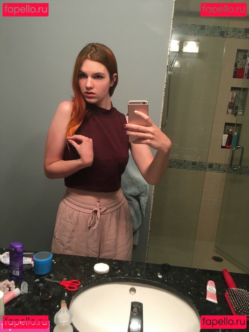 Sarah Z / heirrogant / marysuewriter / sarahz Nude Onlyfans Photo 14