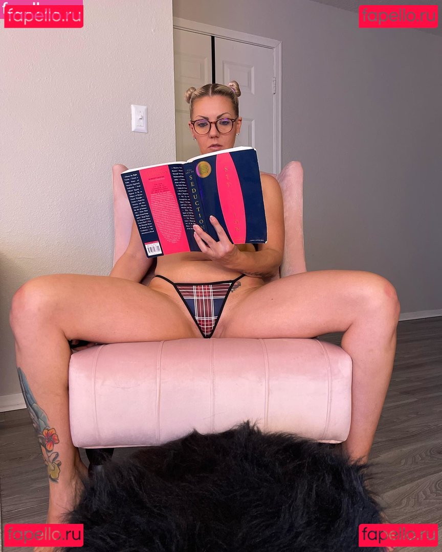 Kate Hanson / Whoiskateh Onlyfans Photo Gallery 