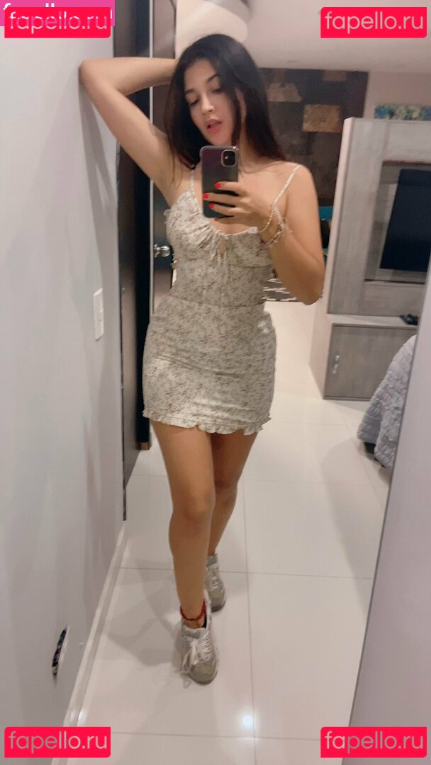 secret_pineapple_babe / secretlatinababe / secretshylatina Onlyfans Photo Gallery 