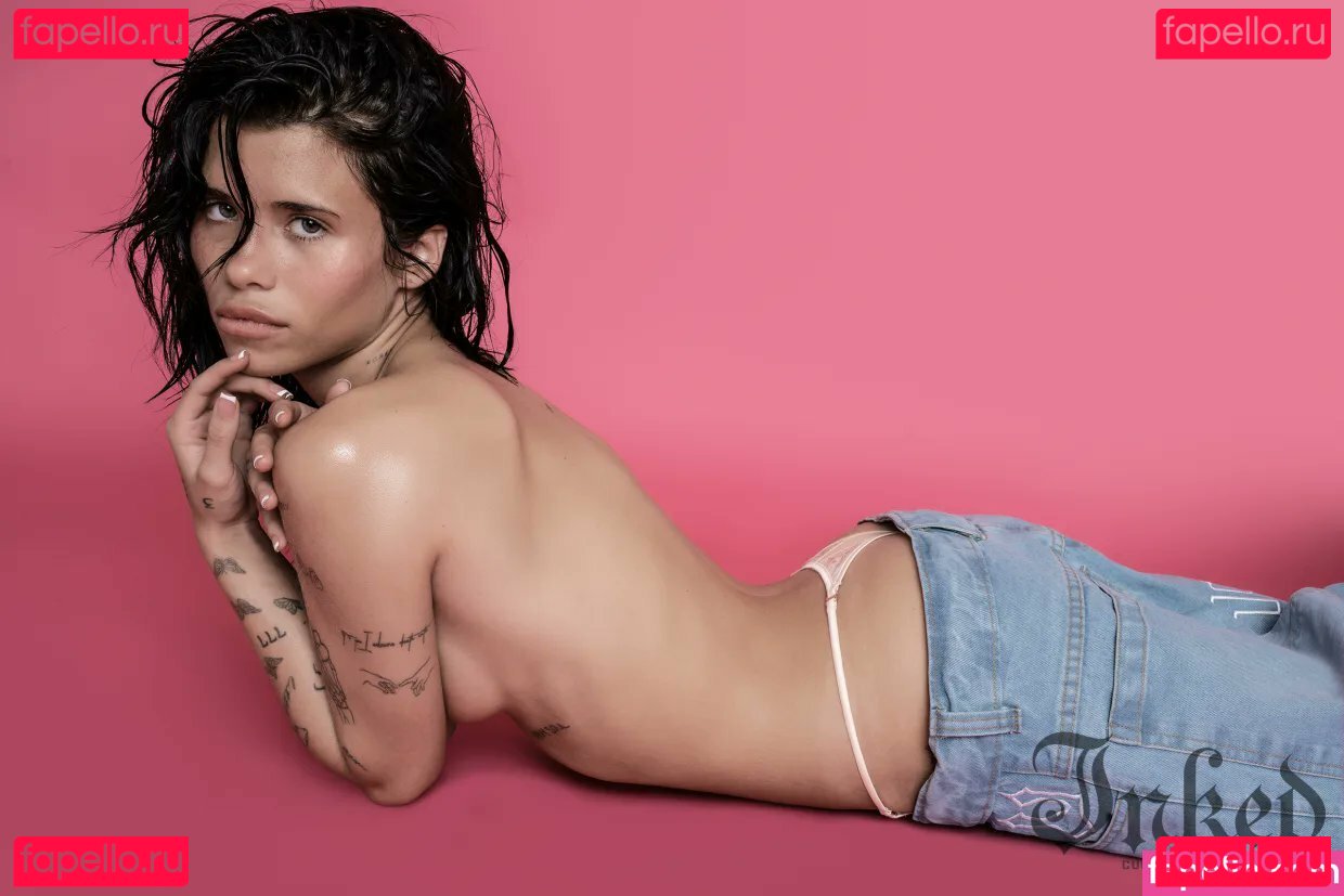 Nessa Barrett / nessabarrett Onlyfans Photo Gallery 