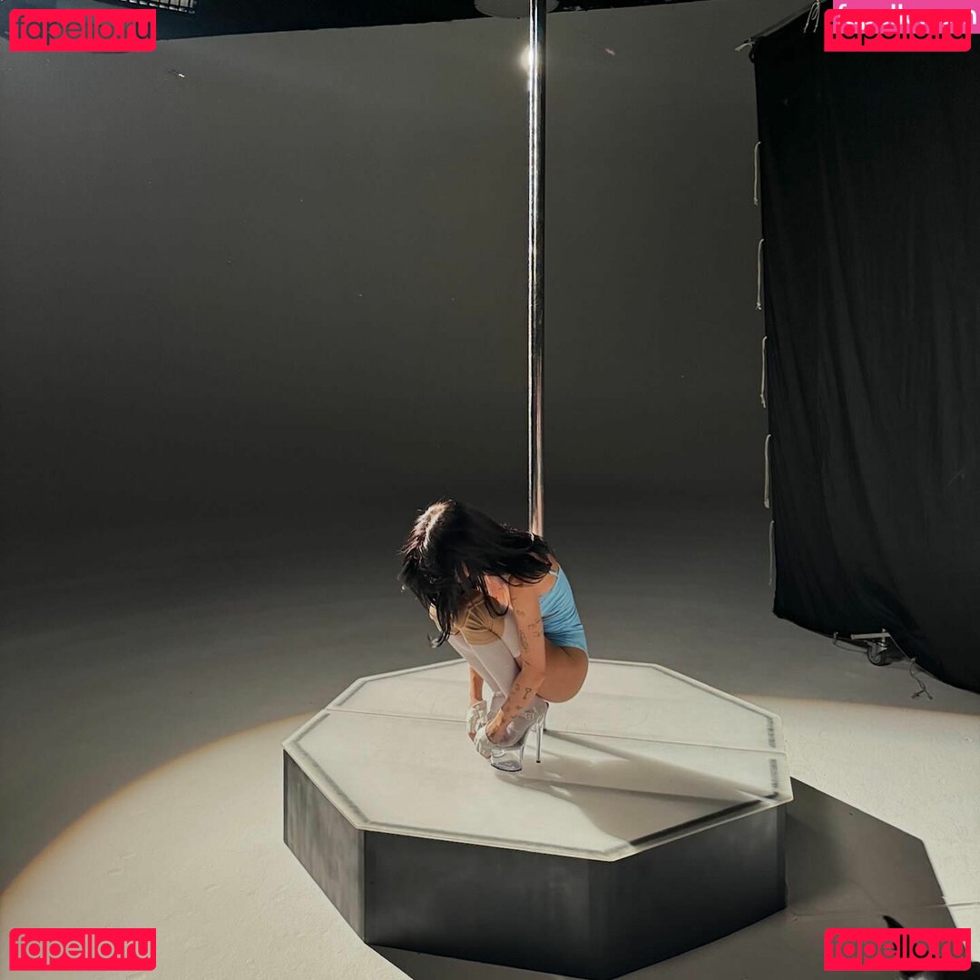 Nessa Barrett / nessabarrett Onlyfans Photo Gallery 