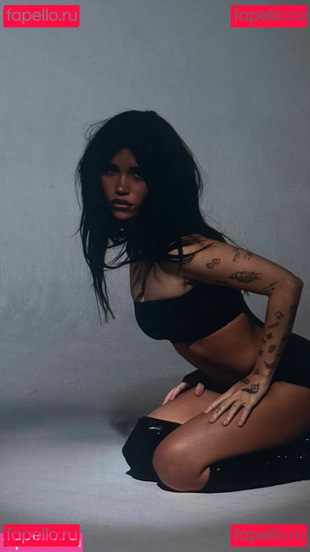 Nessa Barrett / nessabarrett Onlyfans Photo Gallery 