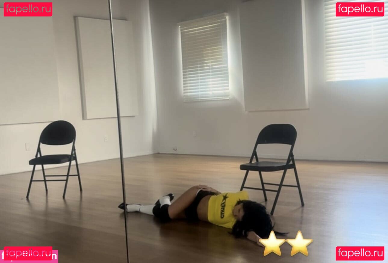 Nessa Barrett / nessabarrett Onlyfans Photo Gallery 