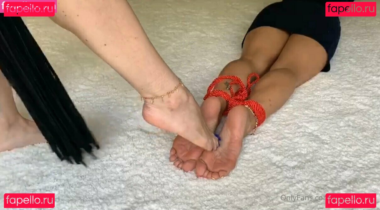 vixarches / vixen.arches Onlyfans Photo Gallery 