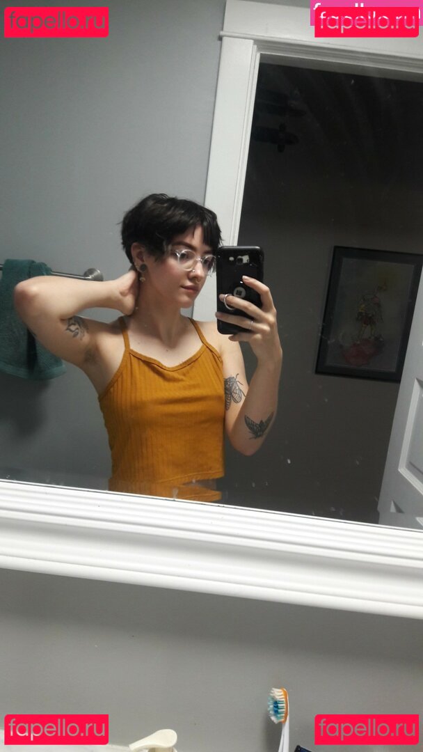 Pleasequietdown / evilmilk / milkyevil Onlyfans Photo Gallery 