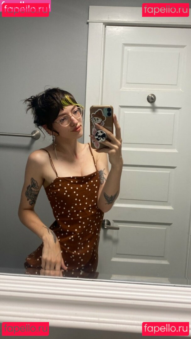 Pleasequietdown / evilmilk / milkyevil Onlyfans Photo Gallery 