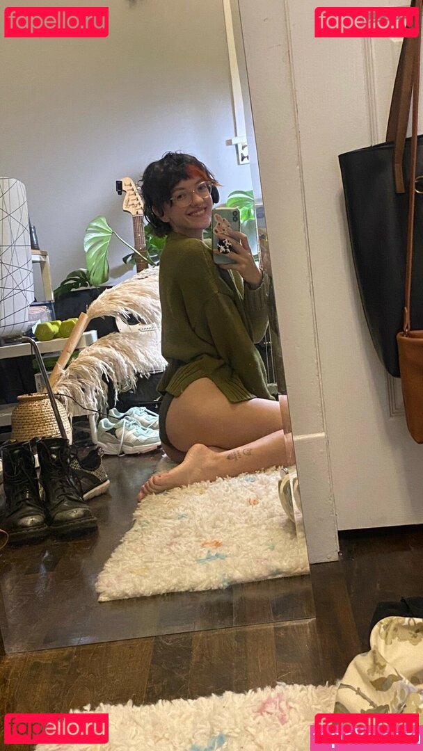 Pleasequietdown / evilmilk / milkyevil Onlyfans Photo Gallery 